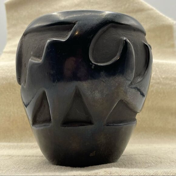 Vintage Madeline Naranjo Santa Clara Traditional Avanyu Design Blackware Pottery - Picture 5 of 15